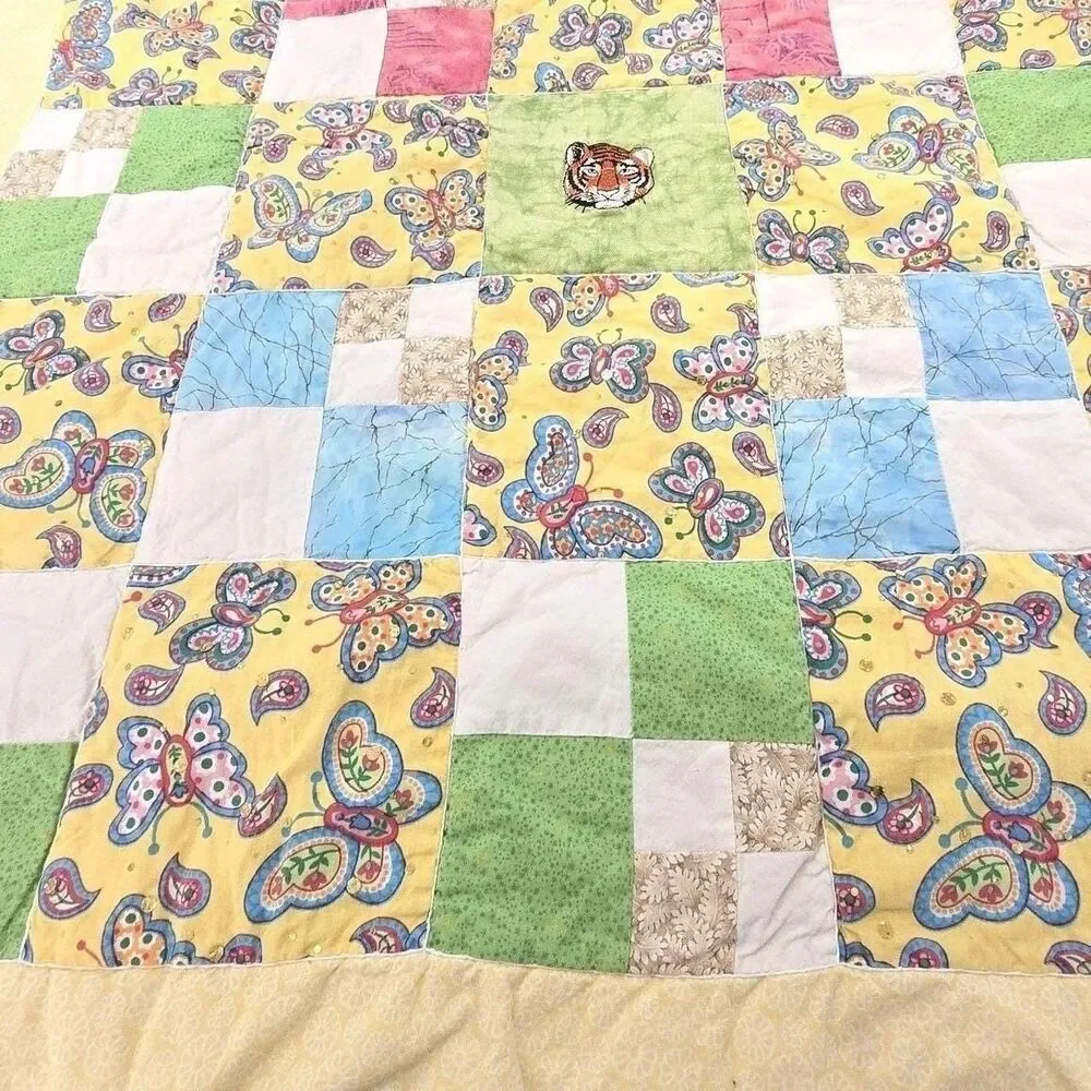 Vintage 70s 80s Handmade Baby Quilt Donald Duck Butterfly Patchwork 33x44